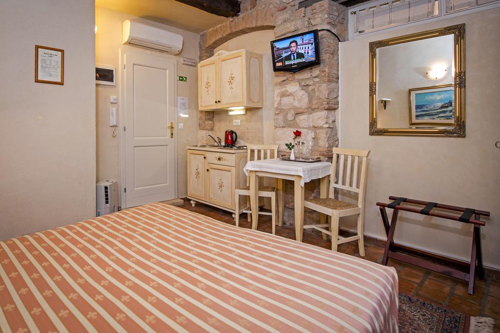 Residence Marco Polo Centro Storico Rovinj Exterior foto